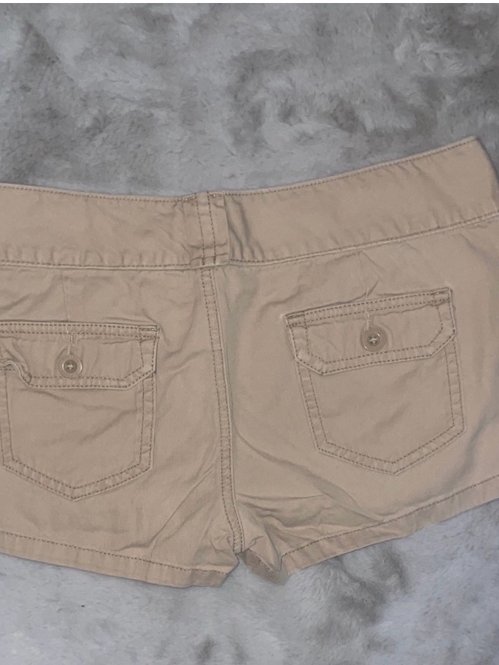 Express Y2K Low Rise Khaki Utility Shorts Flap Pocket Women’s Size 8 - Picture 2 of 6
